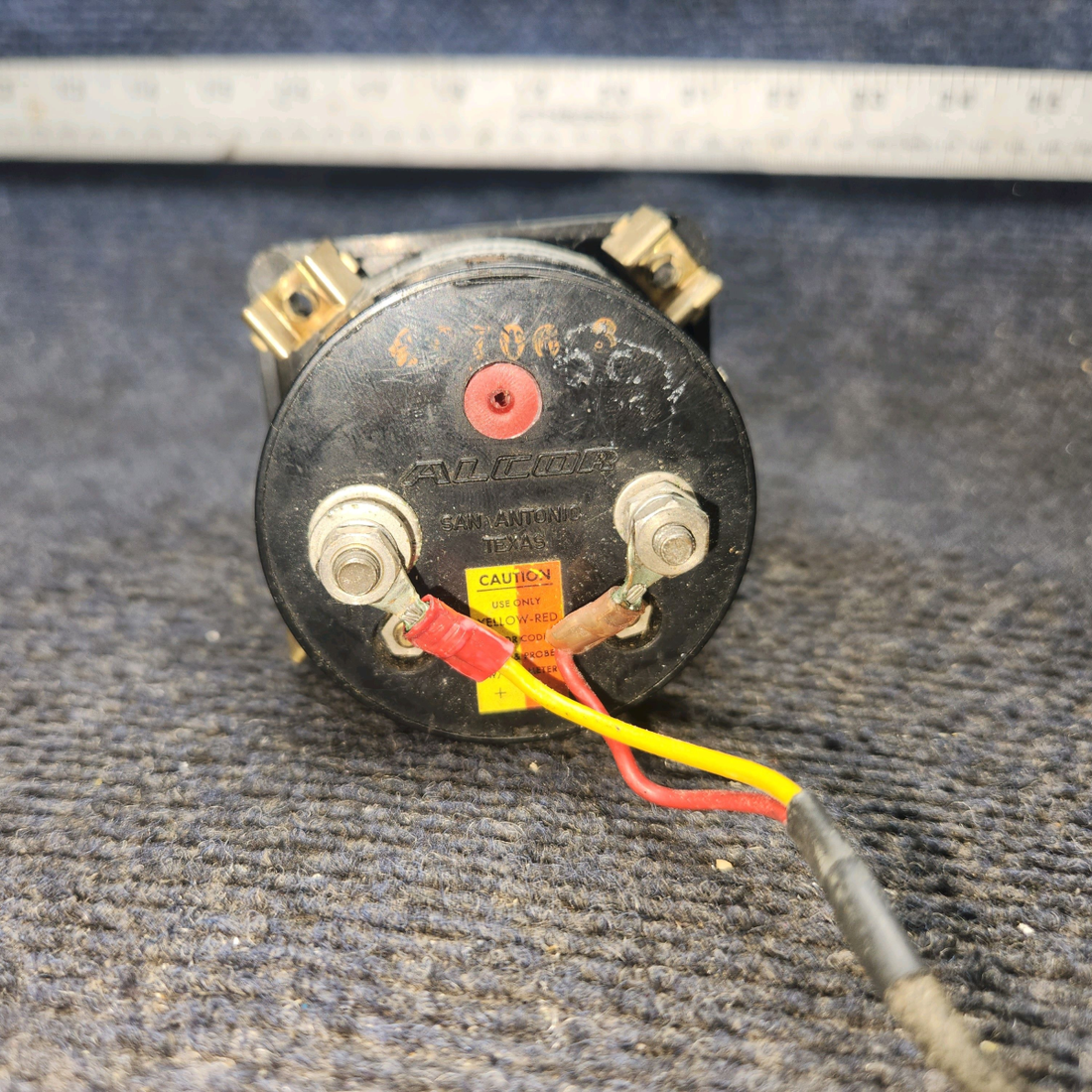 Used aircraft parts for sale, 202A 7A Alcor Aviation Piper PA28RT-201 EGT Gauge W/ Probe