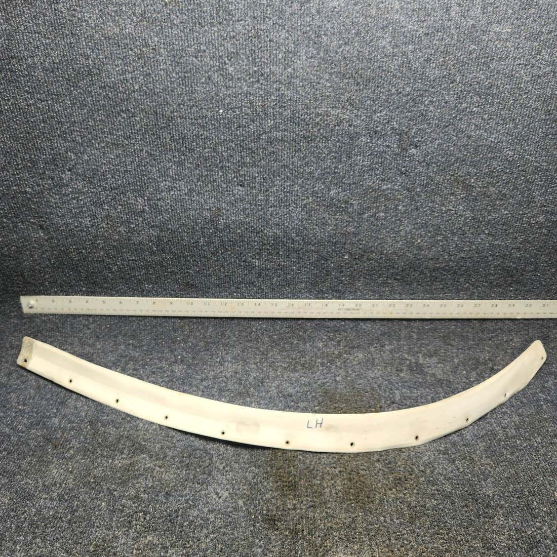 Used aircraft parts for sale, 69220-004 Piper PA32RT-300 WINDSHIELD COLLAR OUTSIDE LH