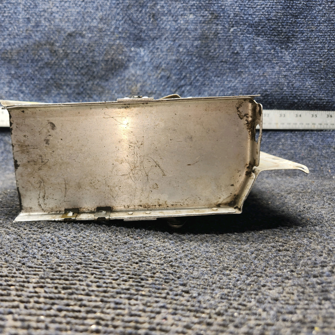 Used aircraft parts for sale, 35-550026 BEECHCRAFT F35 Valve Heat Control Assy