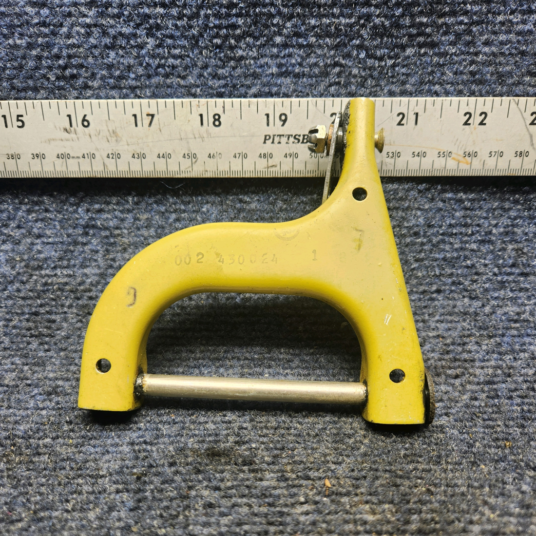 Used aircraft parts for sale, 002-430024-1 Beechcraft F33A LANDING GEAR RETRACT ACTUATOR IDLER ARM ASSEMBLY