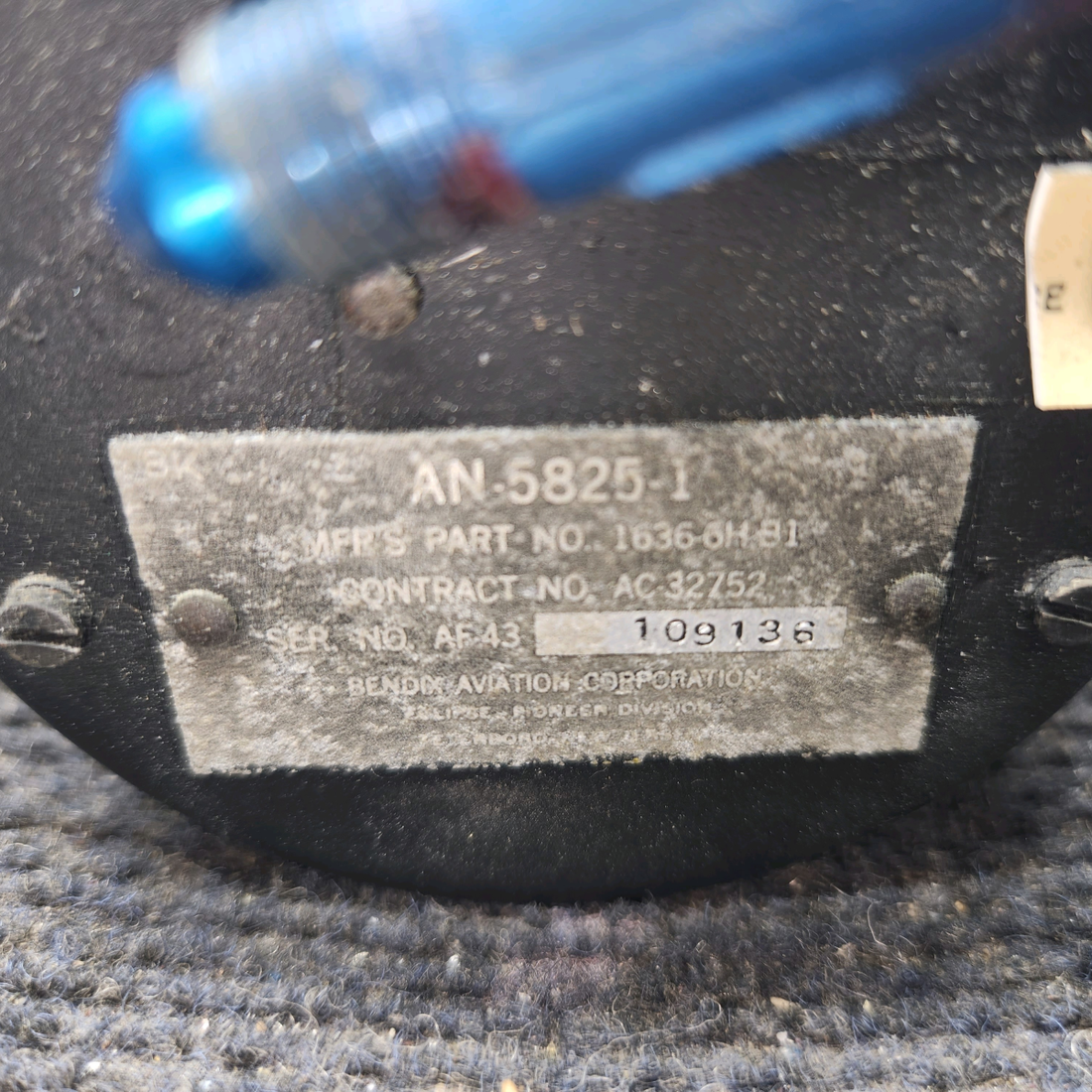 Used aircraft parts for sale, 1636-6H-B1 Bendix Piper PA-28-140 Vertical Speed Indicator