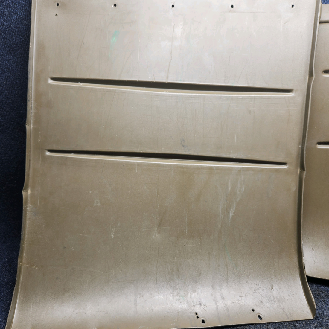 Used aircraft parts for sale, 68633-005 Piper PA32RT-300 HEADLINER BAGGAGE COMPARTMENT LH & RH