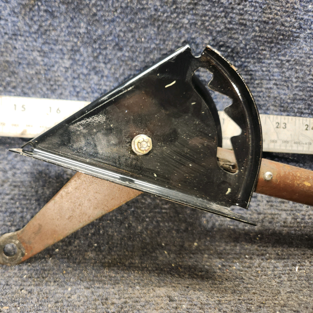 Used aircraft parts for sale, 63782-000 PIPER PA28-140 Flap Handle Assembly