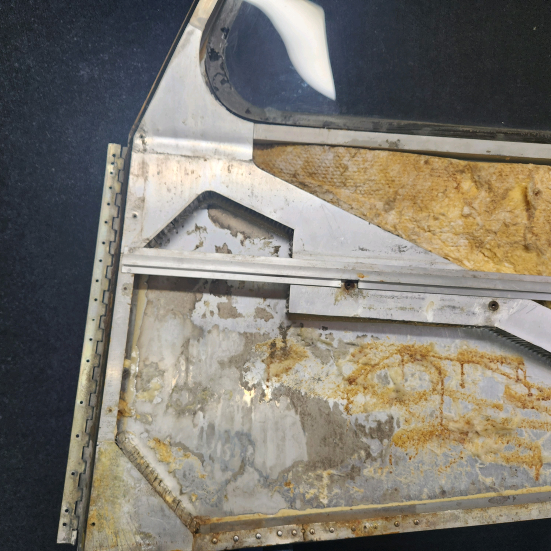 Used aircraft parts for sale, 169-420010-651 Beechcraft A23A Musketeer Custom III STRUCTURE CABIN DOOR RH