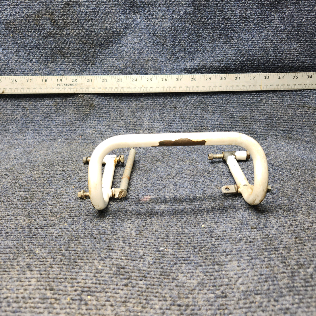 Used aircraft parts for sale, 2413089-1 Cessna 172RG Nose Gear Door Actuator Arm Assy