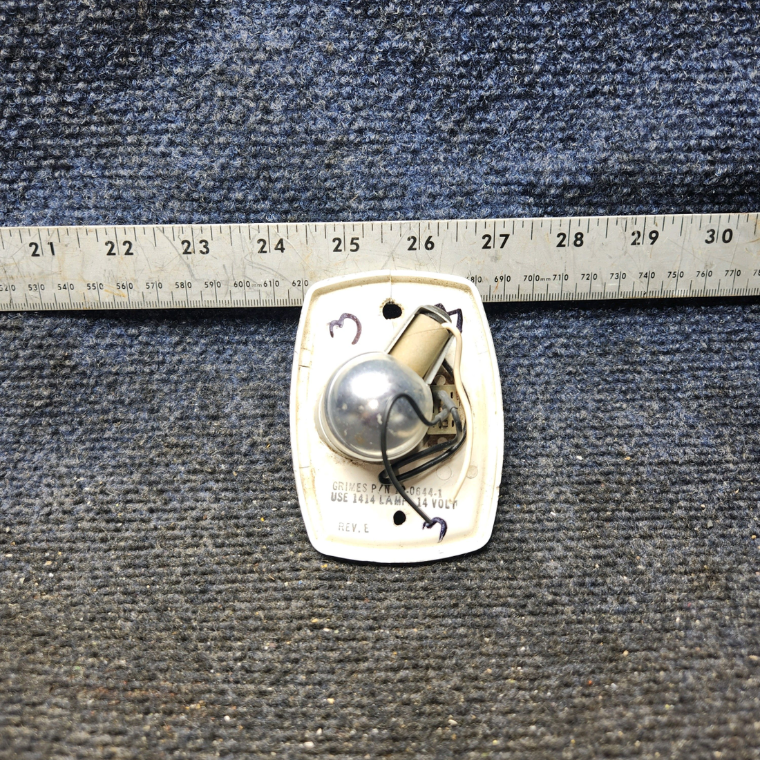 Used aircraft parts for sale, 572-524 Grimes Piper PA32RT-300 Reading Light W/Switch (14 V)