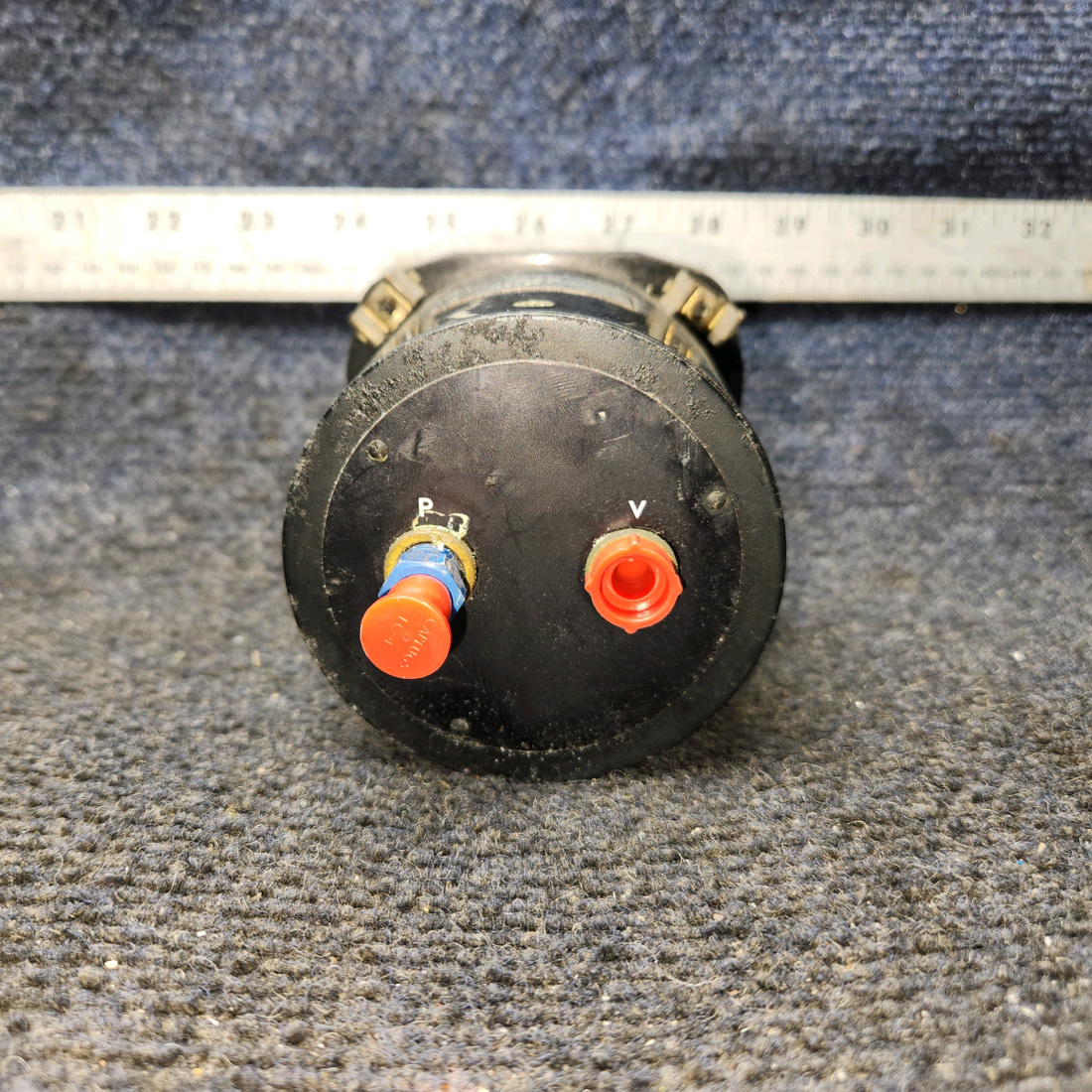 Used aircraft parts for sale, 6040-F6 United Instruments Beechcraft C23 SUNDOWNER Fuel Pressure Gauge Indicator