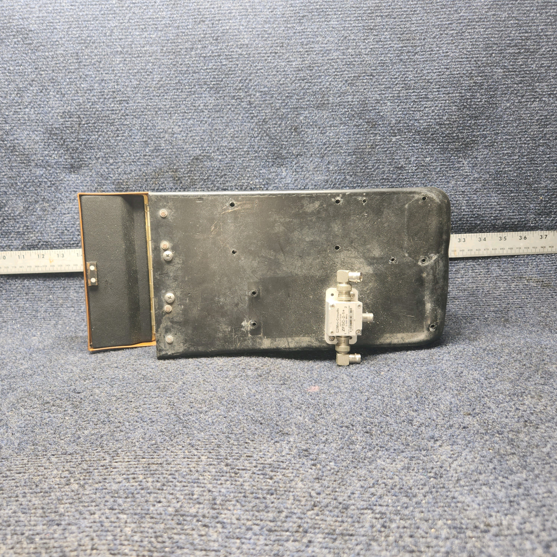 Used aircraft parts for sale, 0513085-16 Cessna 172RG Glove Box Assembly with Door