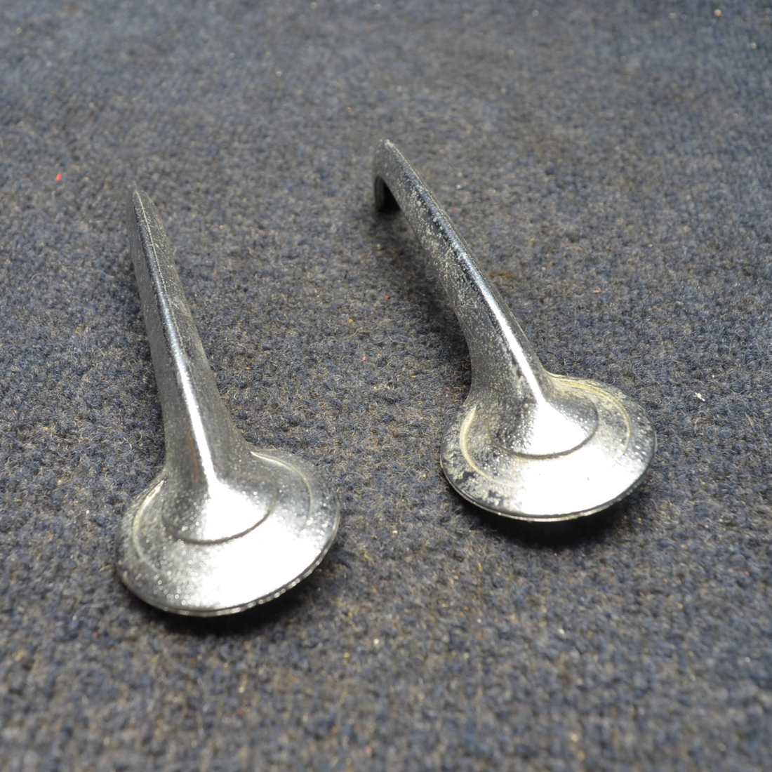 Used aircraft parts for sale, 0511303-1 Cessna C175 CABIN DOOR HANDLE INDSIDE DOOR- PRICE PER EACH