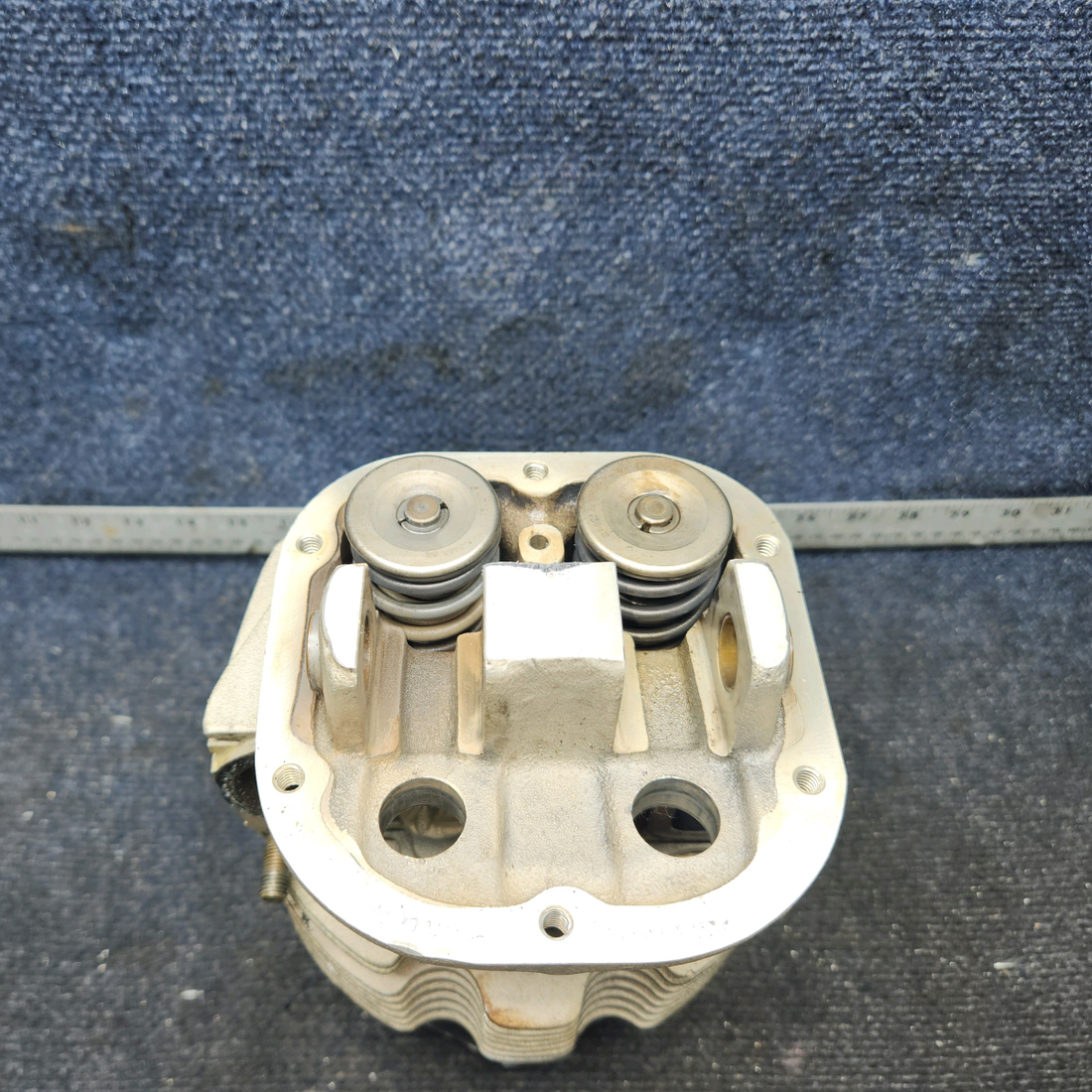 Used aircraft parts for sale, SA10200-A1 Superior O-300 Cessna 172 Cylinder with Valves and Springs