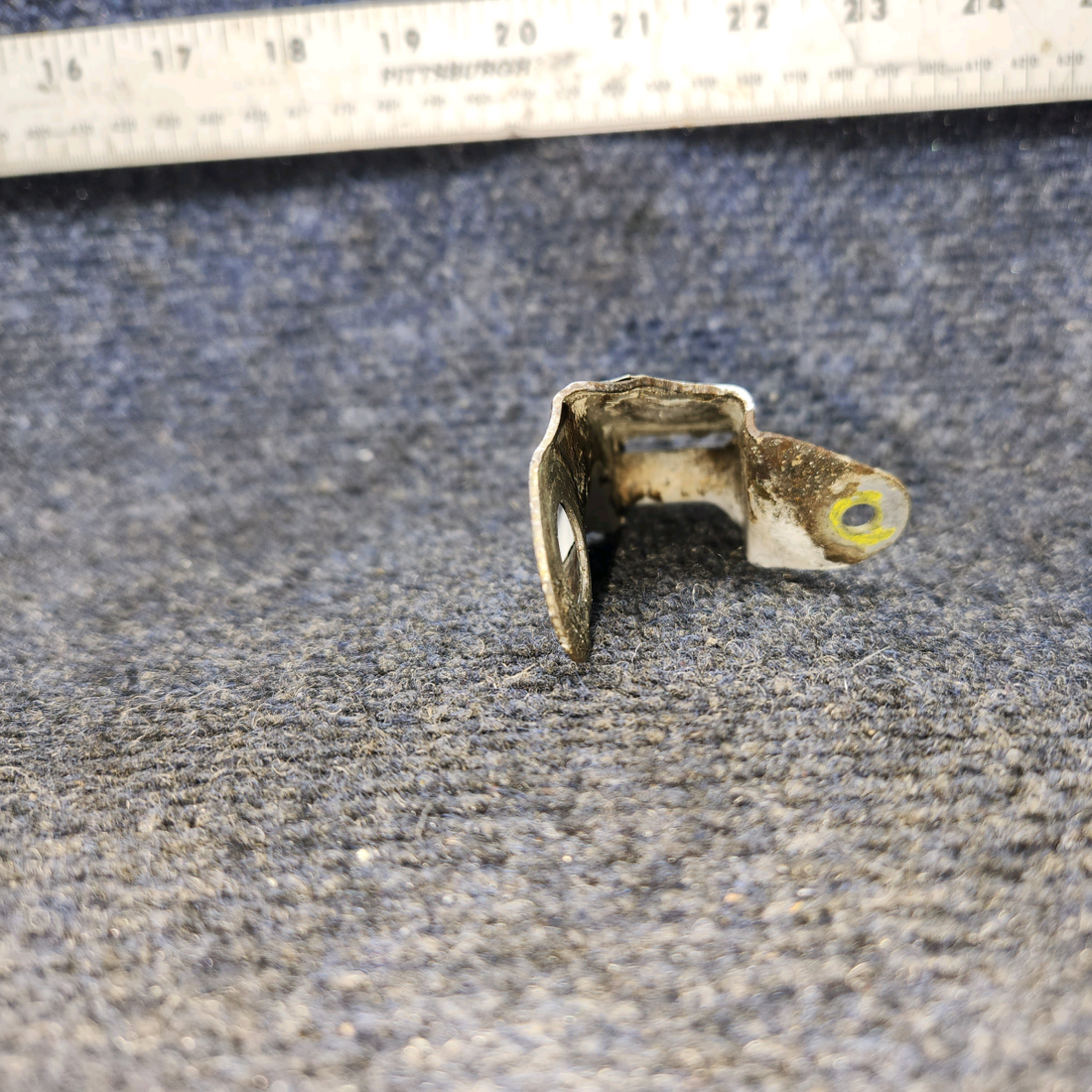 Used aircraft parts for sale, 21068-01 PIPER PA-24-250 Bracket - Gear Door RH
