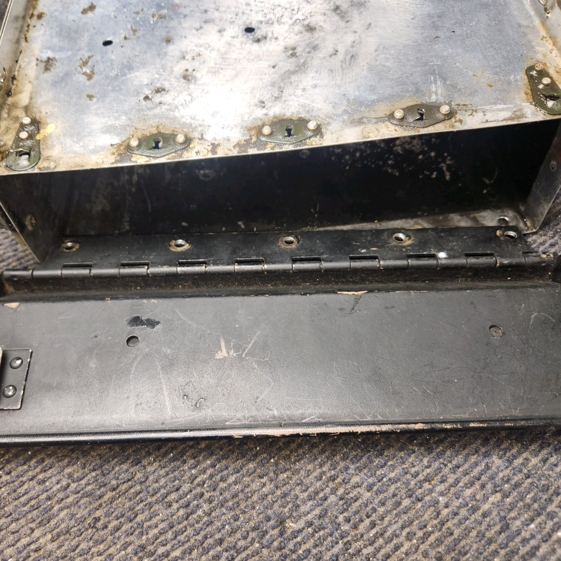 Used aircraft parts for sale, 0513320-8, 0513321-1 Cessna 172 E Map Box & Door Assembly - Black