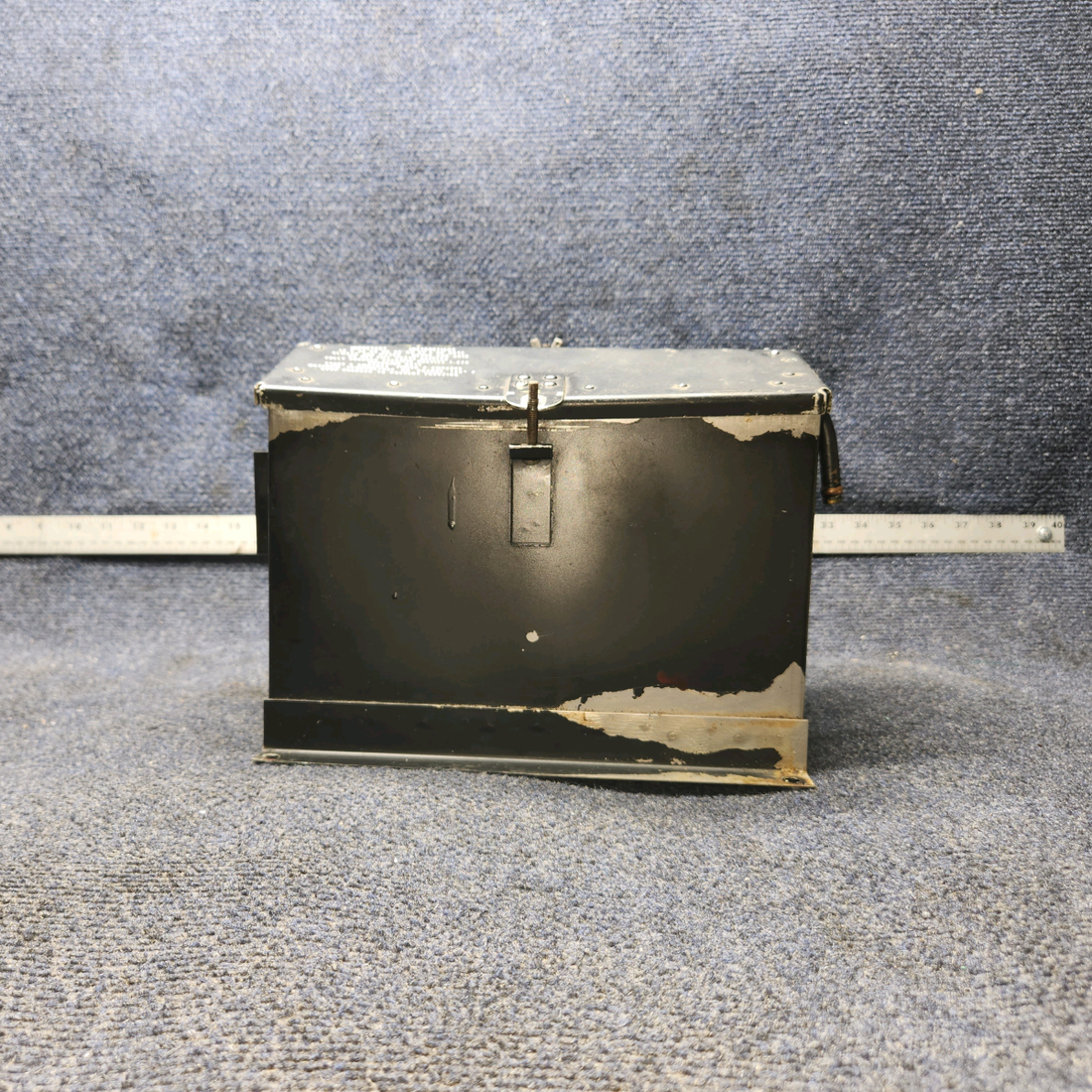 Used aircraft parts for sale, 63888-000 / 63977-000 Piper PA28-140 Battery Box Assembly W/ Lid