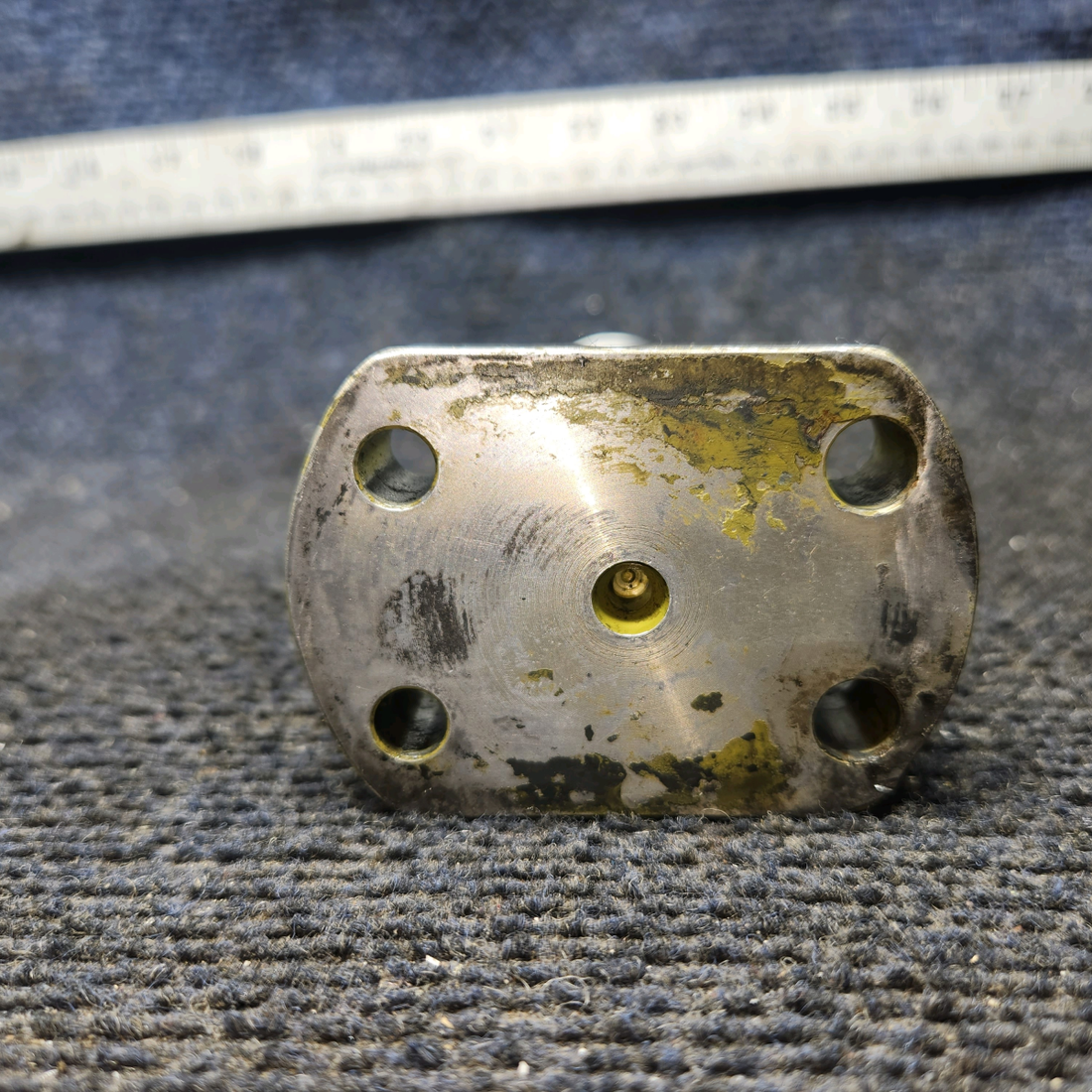 Used aircraft parts for sale, 0541124-1 Cessna 182G Main Landing Gear Axle