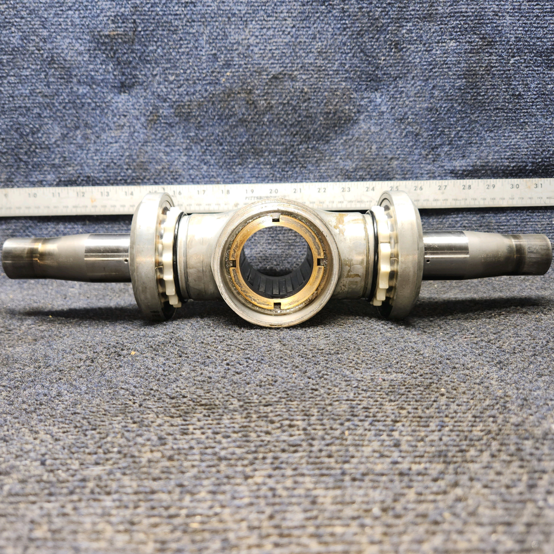 Used aircraft parts for sale, HC-A2V20-4A1 Hartzell BEECHCRAFT F35 Two Blade Preopeller W/ Adapter Kit Logs  (Prop Stuck)