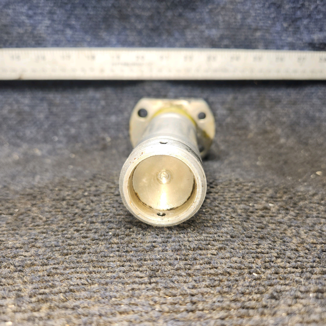 Used aircraft parts for sale, 0541124-1 Cessna 182G Main Landing Gear Axle
