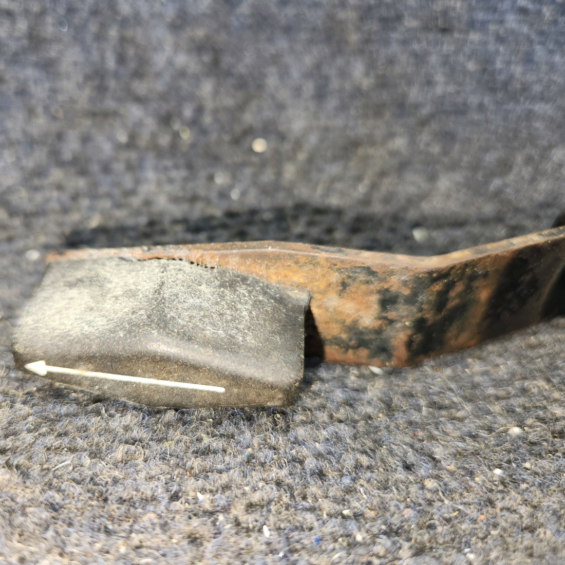 Used aircraft parts for sale, 69088-005 Piper PA32RT-300 Lever Assy Fuel Selector Control