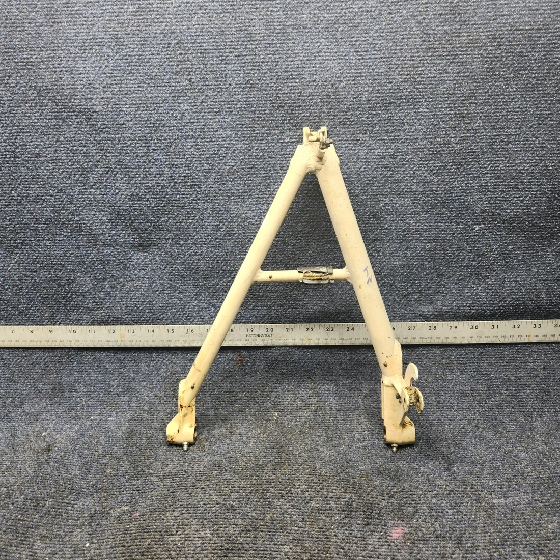 Used aircraft parts for sale, 95-824019-3 Beechcraft F33A NOSE GEAR UPPER V BRACE ASSY