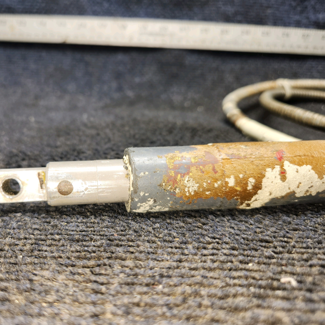 Used aircraft parts for sale, 35-521212-1, 35-521212-10 BEECHCRAFT F35 Flap Actuator Housing with Piston  Includes Cable – LH Side