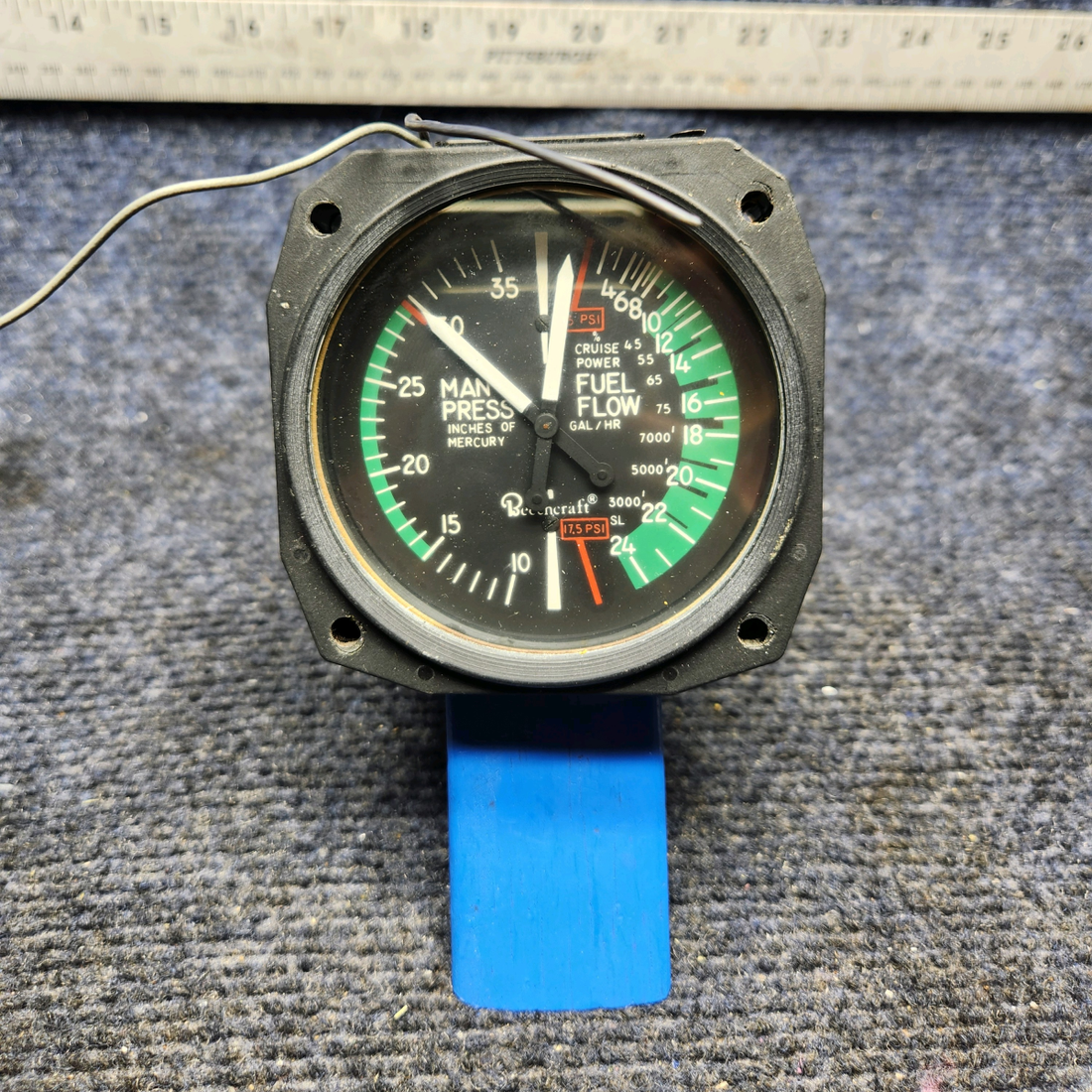 Used aircraft parts for sale, 6080-691 United Instruments Beechcraft F33A MAN / FUEL PRESSURE