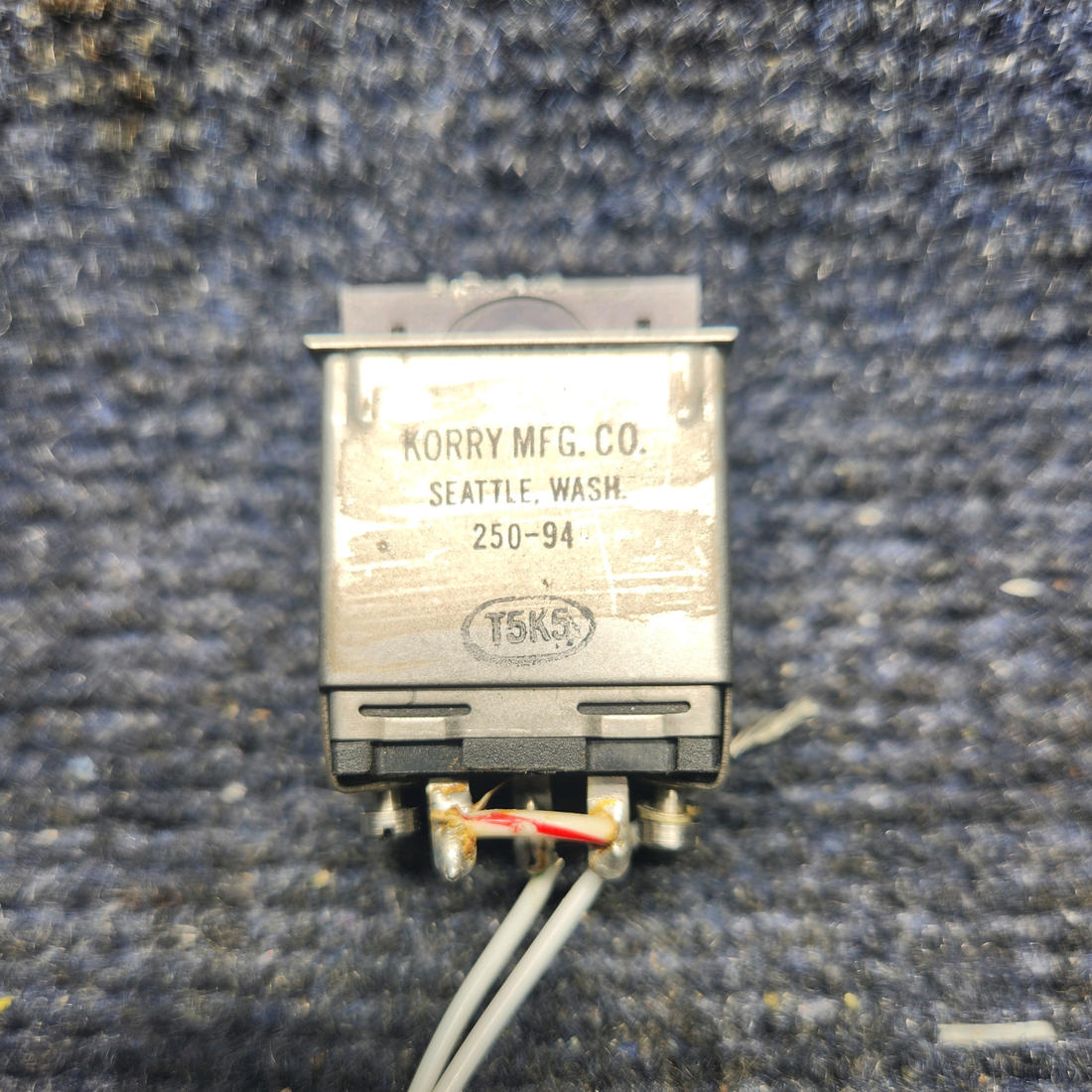 Used aircraft parts for sale, G/S ENGAGE LIGTH MOONEY M20J G/S ANNUCIATOR LIGHT