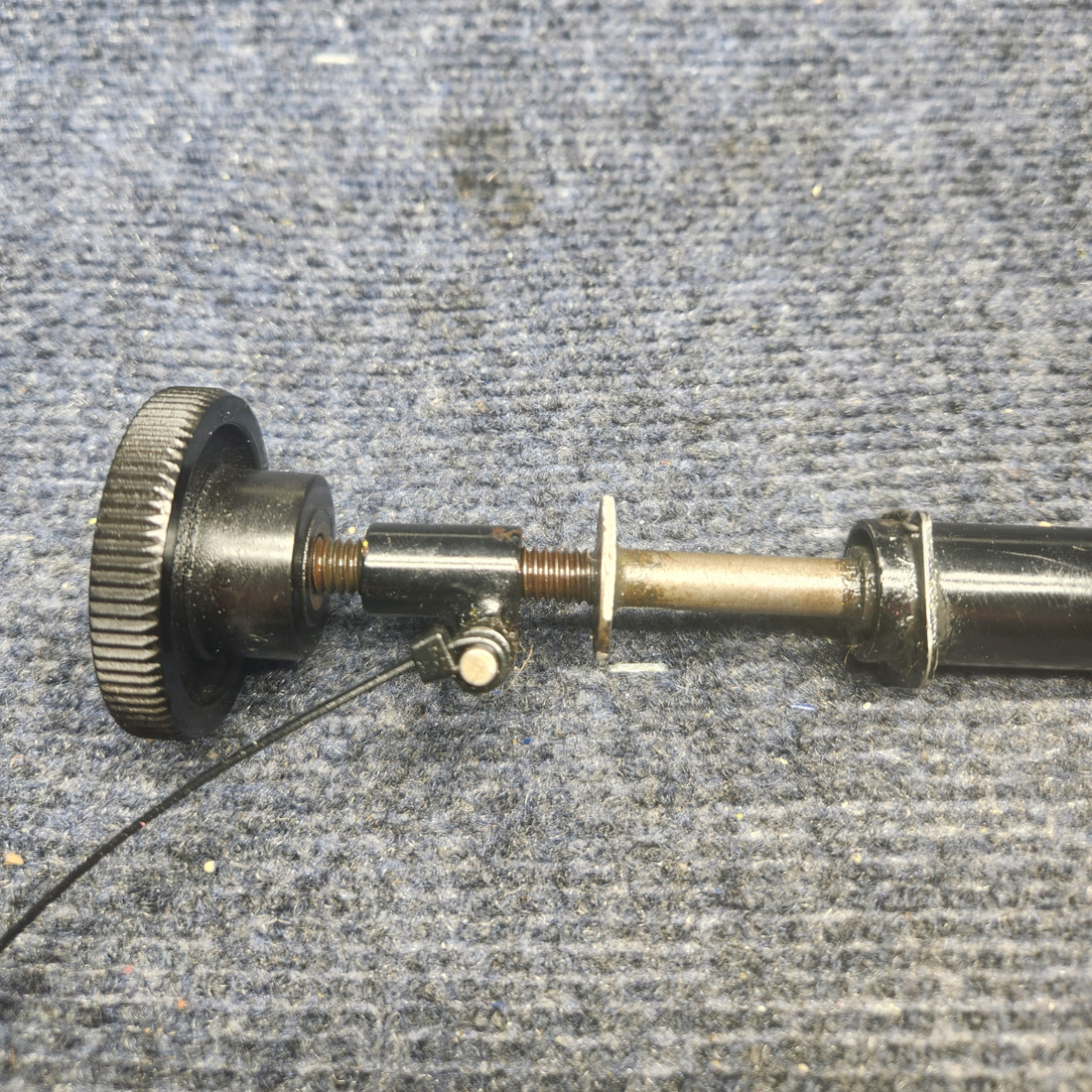 Used aircraft parts for sale, 65837-002 PIPER PA28-161 Warrior III RUDDER TRIM ADJUSTMENT ASSEMBLY (WITH KNOB)