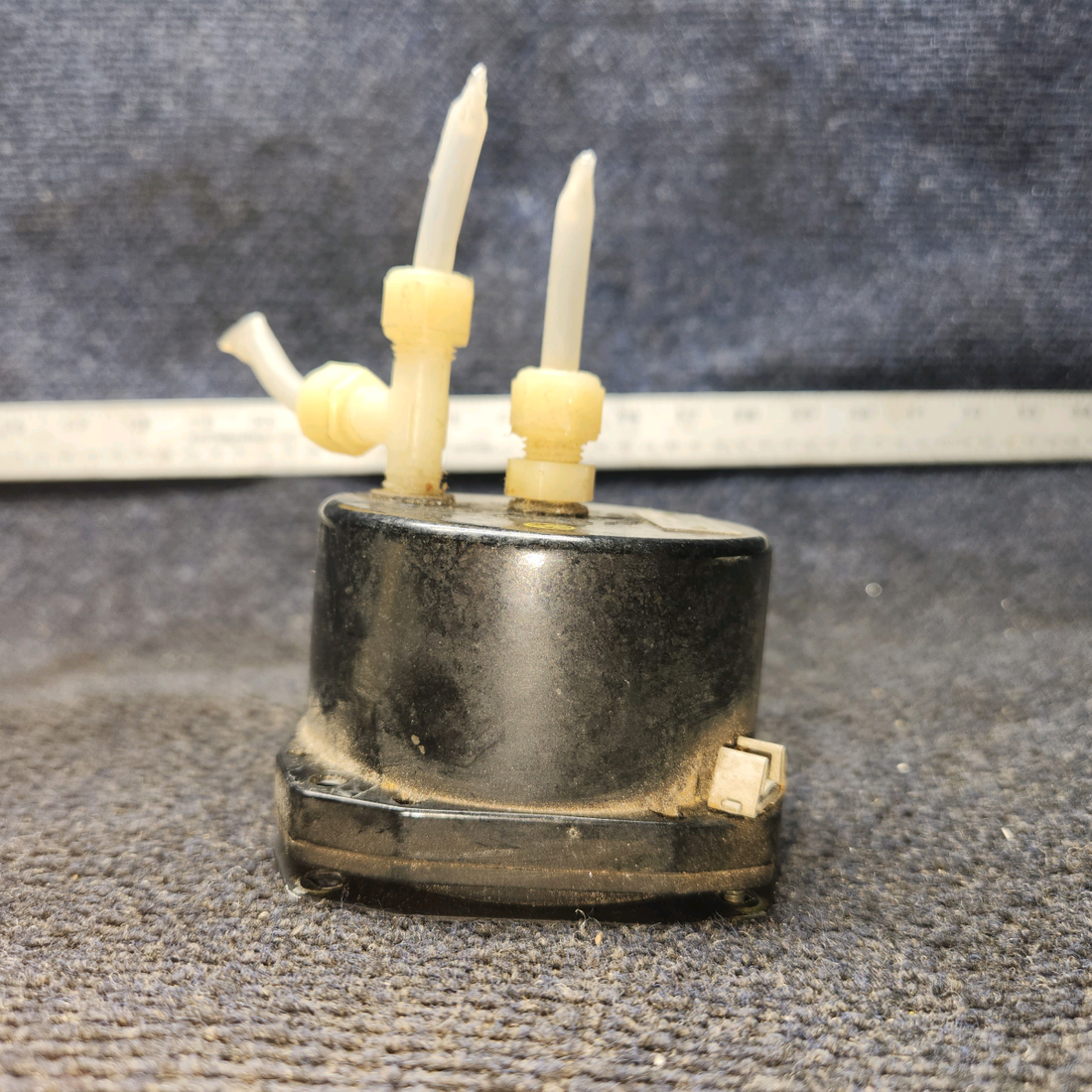 Used aircraft parts for sale, 661010-0202 Cessna 182G Airspeed Indicator