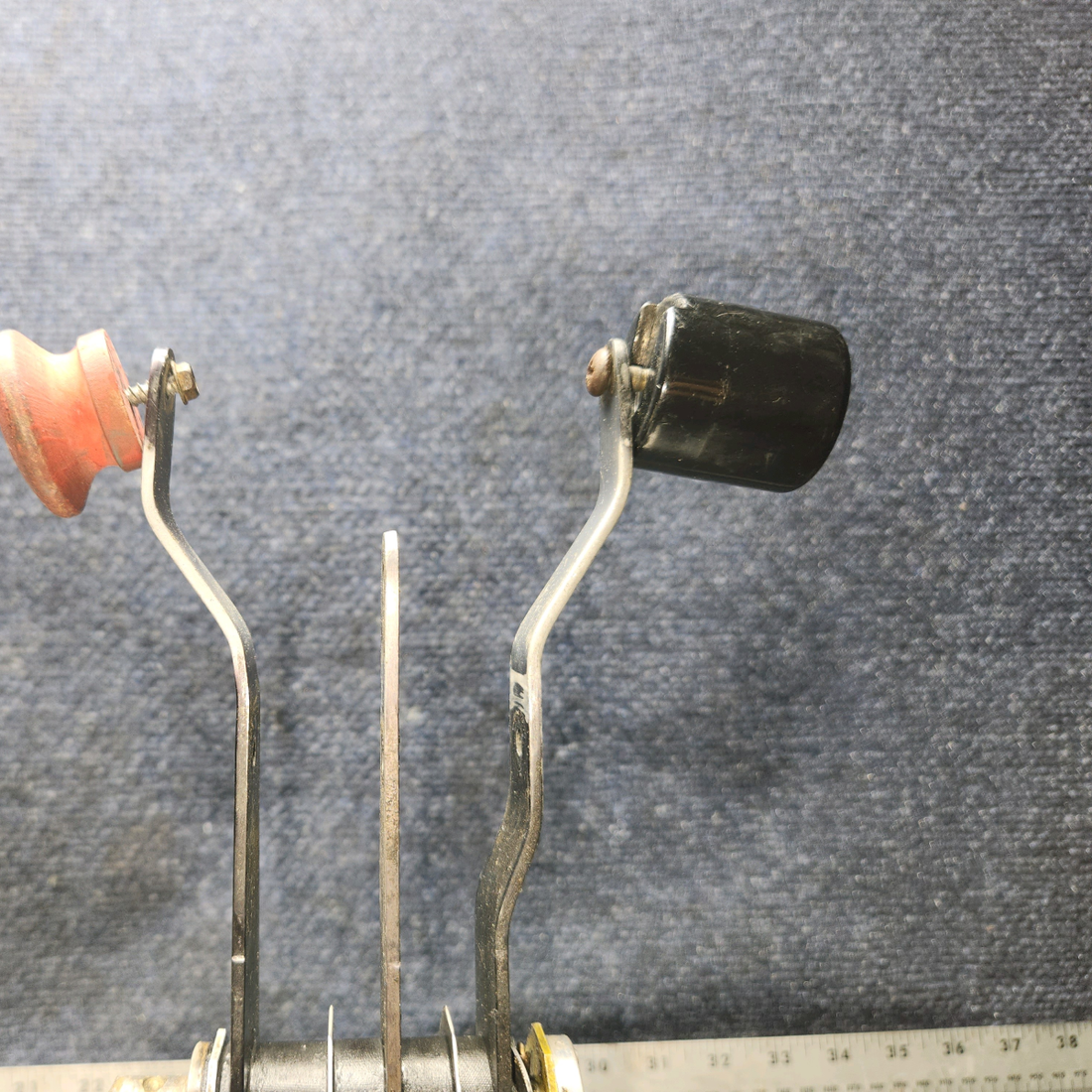 Used aircraft parts for sale, 169-940017-5 Beechcraft C23 SUNDOWNER Engine Control Quadrant