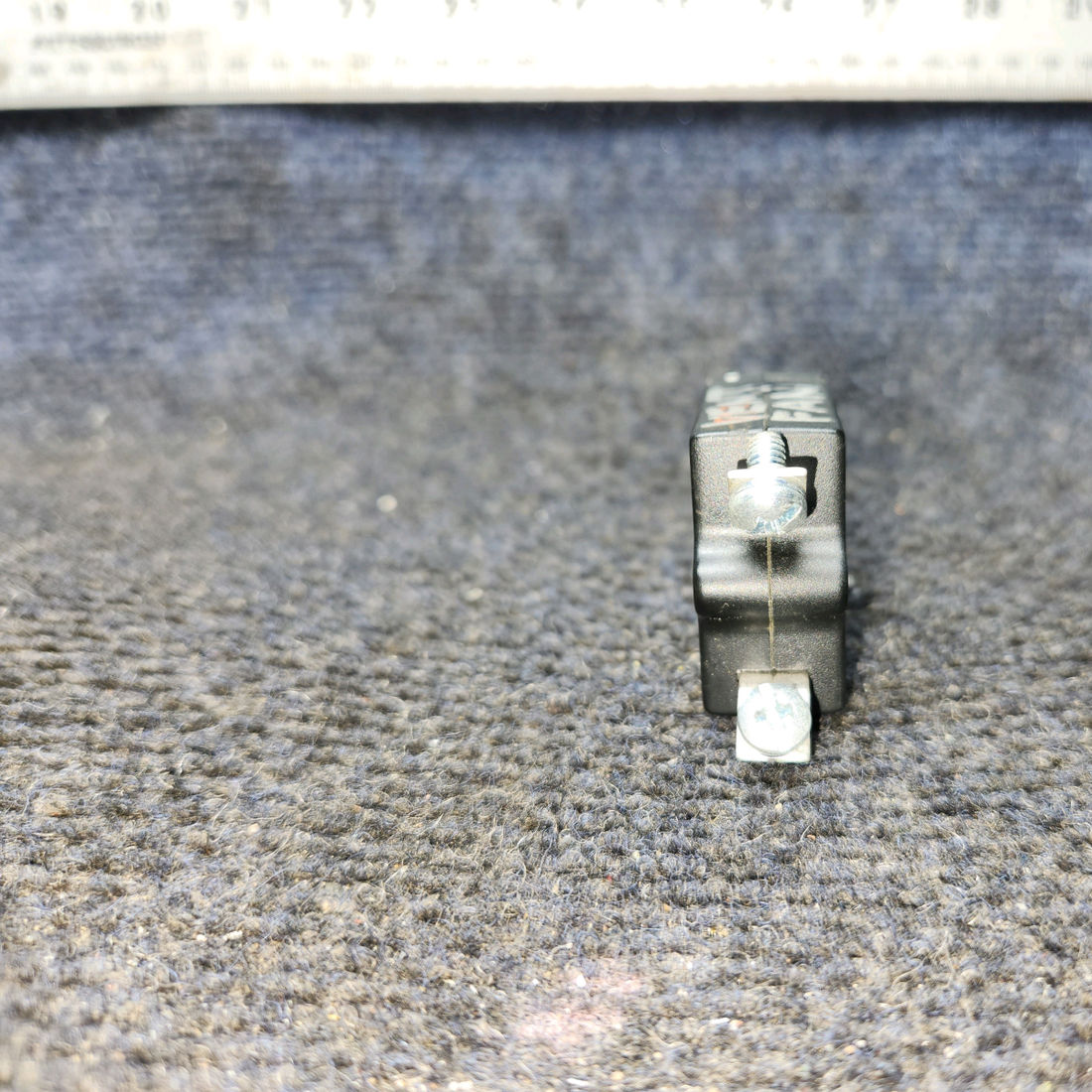 Used aircraft parts for sale, W31X2M1G7.5 Tyco Electronics W31 Series PIPER PA-24-250 Circuit  Breaker - 7.5 Amps