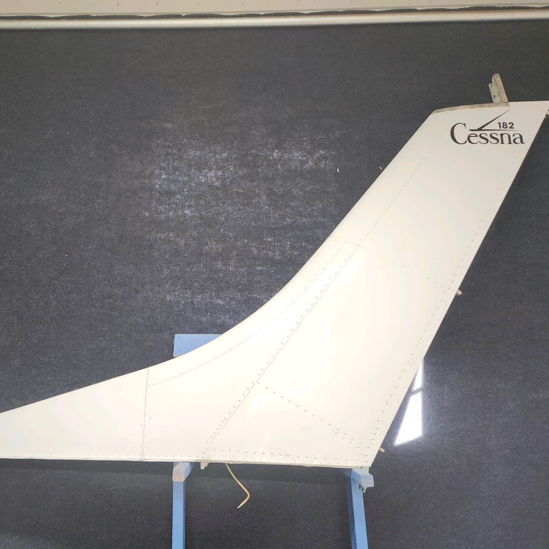 Used aircraft parts for sale, 1231000-20 Cessna 182G Vertical Fin Assembly