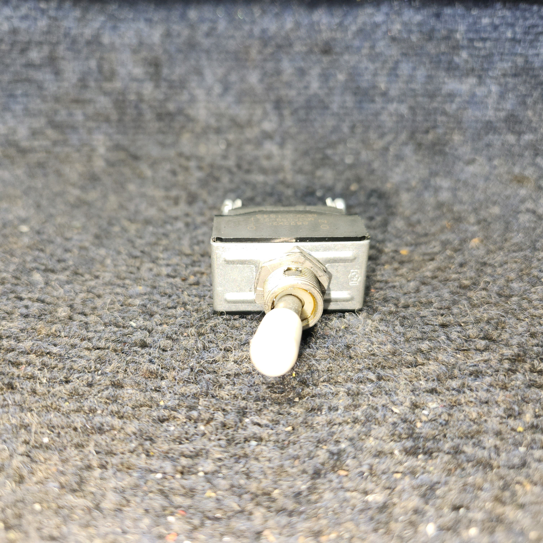 Used aircraft parts for sale, MS35059-22 PIPER PA-24-250 Toggle Switch