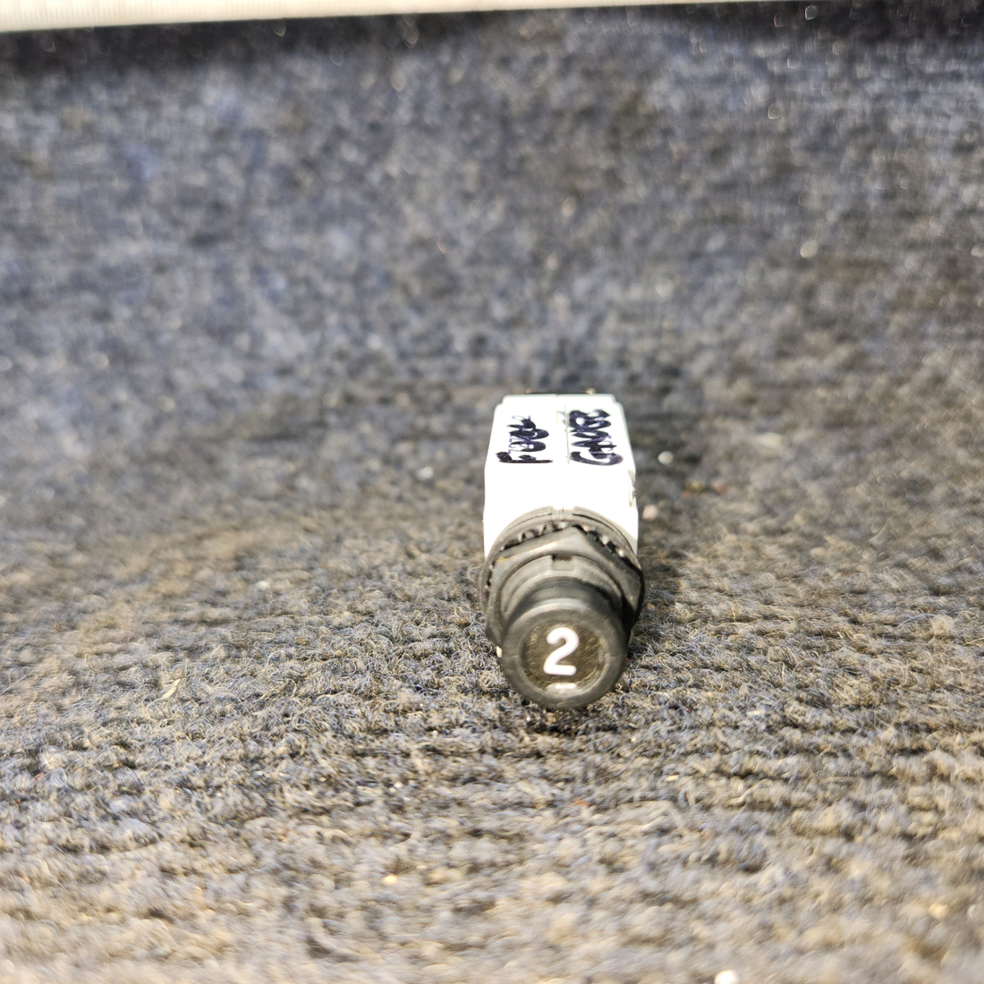 Used aircraft parts for sale, 7277-2-2 klixon 7274-2 PIPER PA-24-250 Circuit Breaker 2 AMP - Price per Each