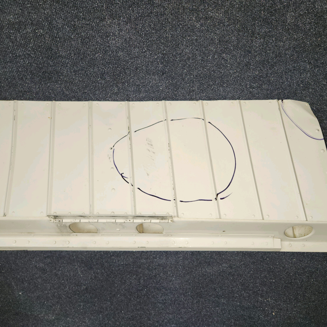 Used aircraft parts for sale, 0523800 cessna 150G Aileron Assembly – LH