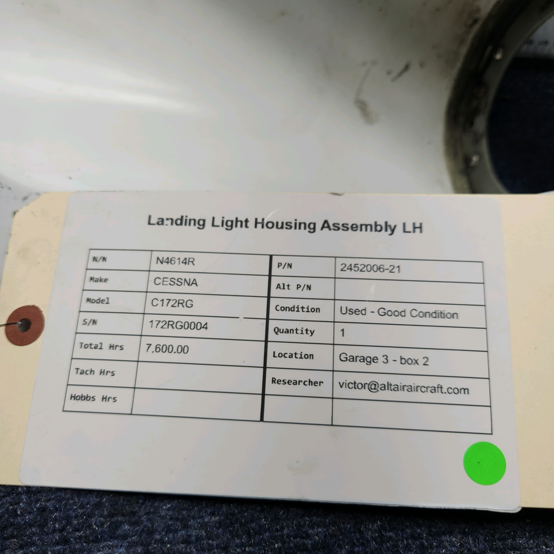 Used aircraft parts for sale, 2452006-21 CESSNA C172RG LANDING LIGHT HOUSING ASSEMBLY LH