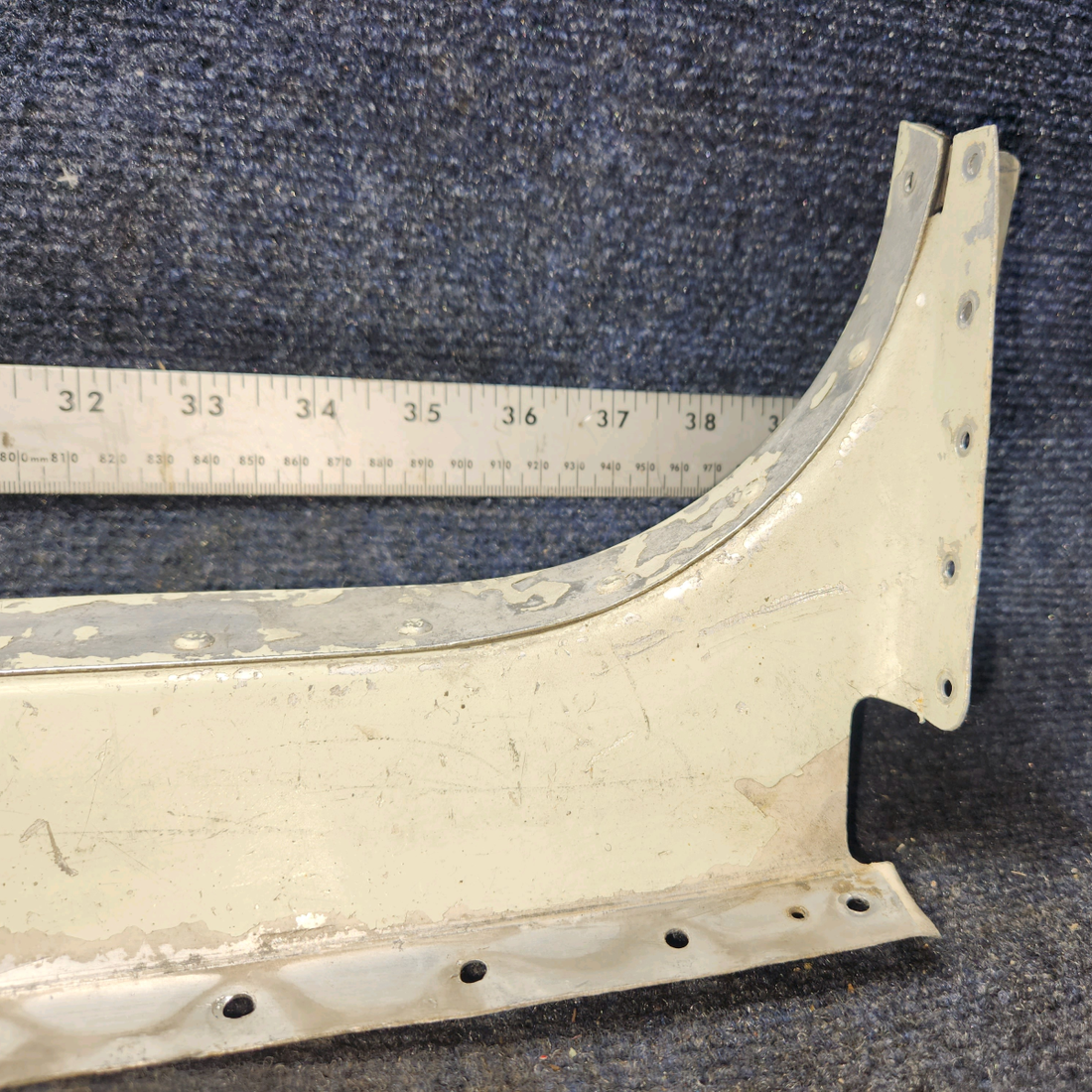 Used aircraft parts for sale, 0511116-13 Cessna 172E Lower Door Sill Assy With Support RH