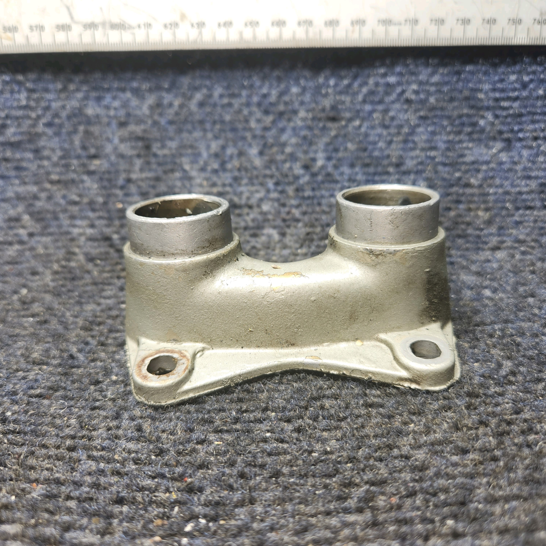 Used aircraft parts for sale, 530163 Continental O-300 Cessna 172 Push-Rod Housing Flange - Set of 6