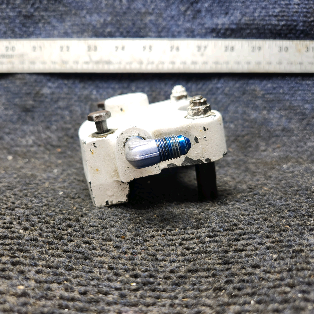 Used aircraft parts for sale, 30-181 Cleveland Piper PA-28-140 Brake Caliper Assembly