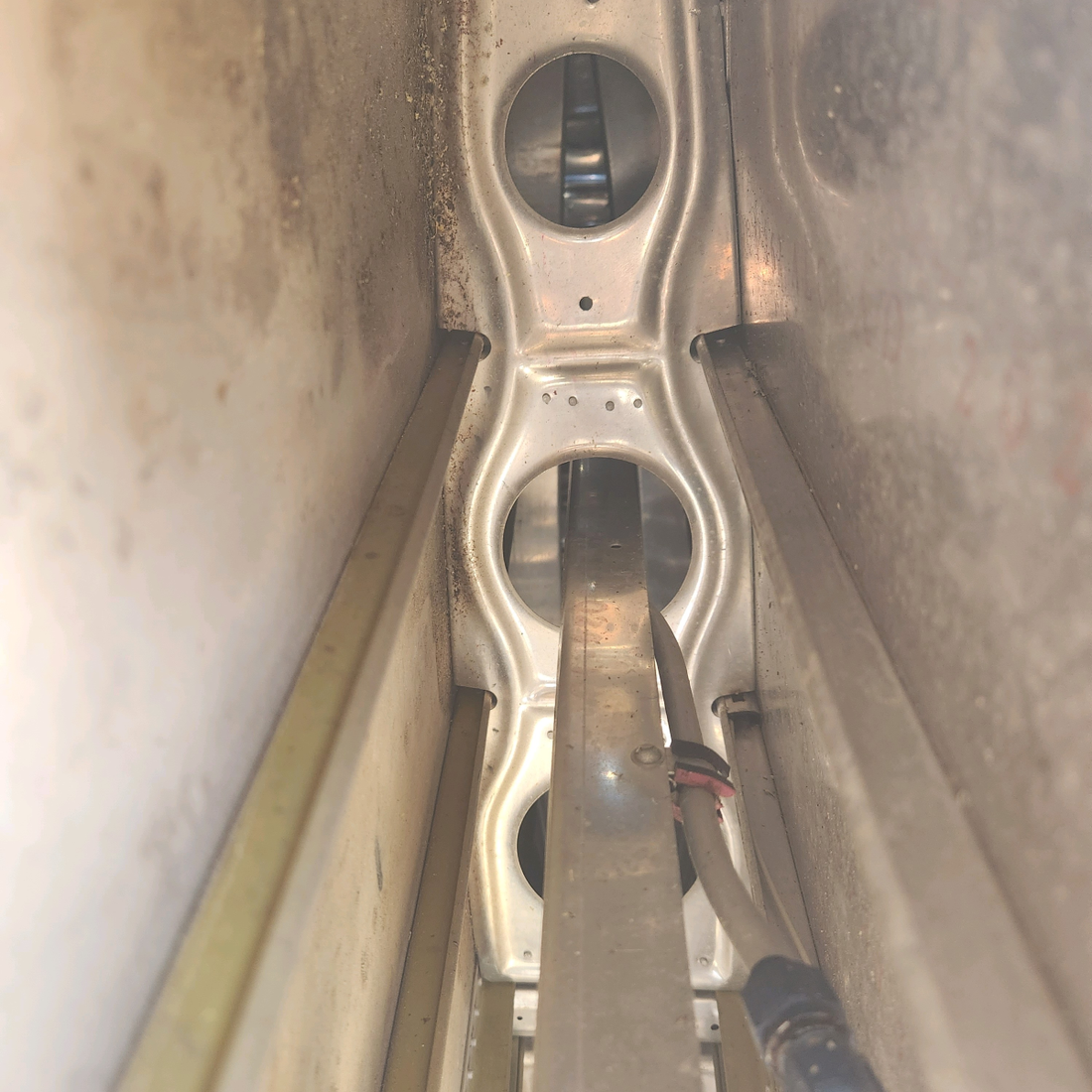 Used aircraft parts for sale, 35-115300 SA331 BEECHCRAFT F35 RH WING ASSEMBLY-OR IS SOLD IN PARTS