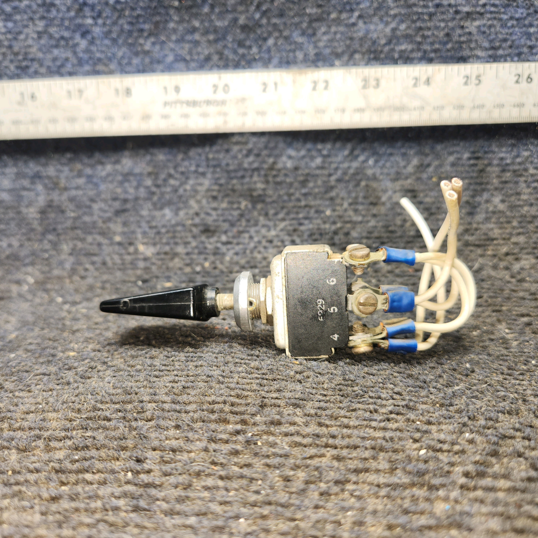 Used aircraft parts for sale, MS25201-6 cessna 172k Flap Position Switch
