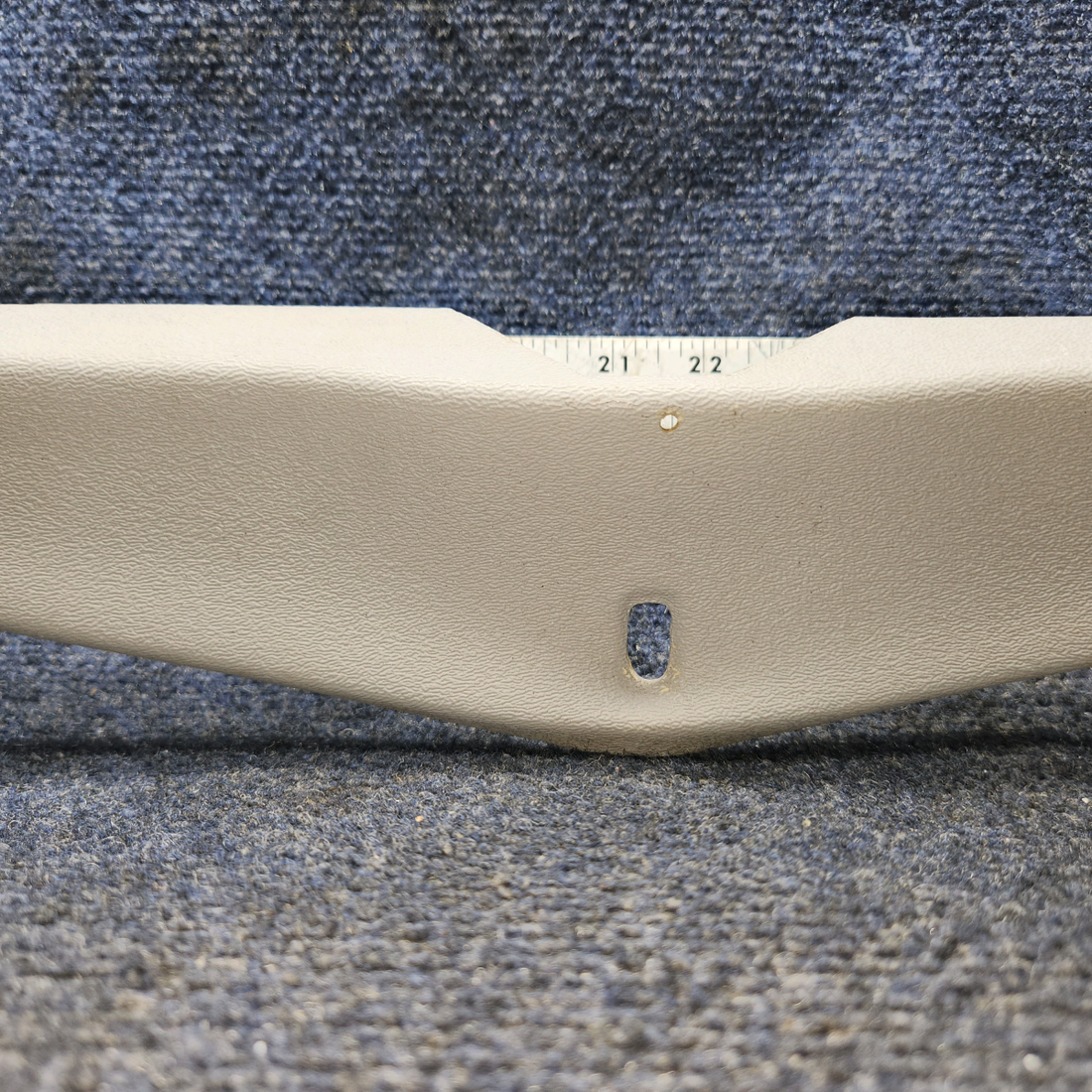 Used aircraft parts for sale, 0515014-2 Cessna 172RG MOLDING REAR WINDOW UPPER
