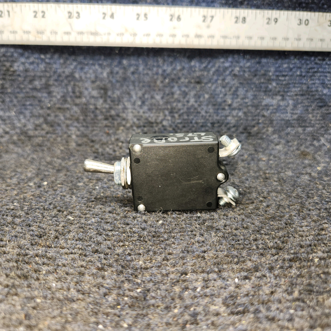 Used aircraft parts for sale, W31X2M1G5 Tyco Electronics W31 Series PIPER PA-24-250 Circuit Breaker – 5 Amps, Price per Each