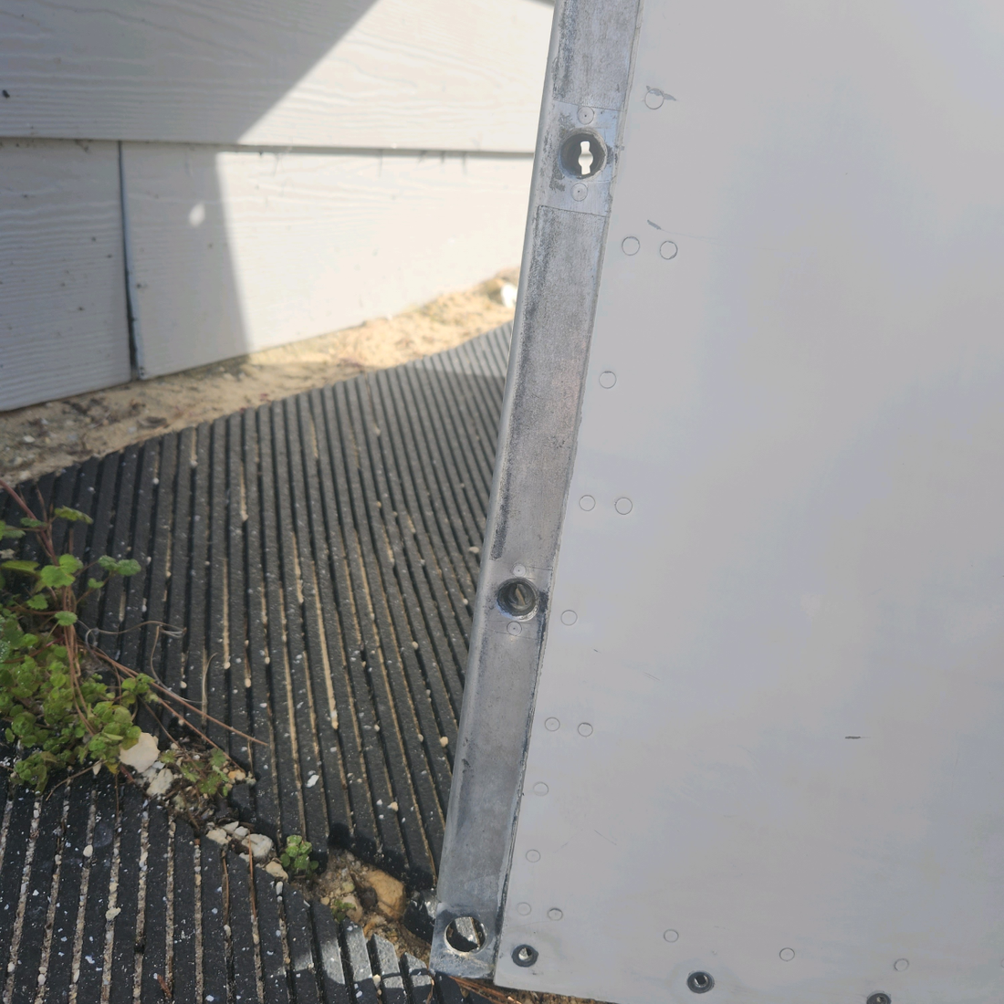Used aircraft parts for sale, 169-910040-11 , 169-910040-5 Beechcraft A23A Musketeer Custom III BUG ASSY NOSE W LOWER COWLING"HAVE SOME REPAIR SEE PHOTOS FOR DETAILS"