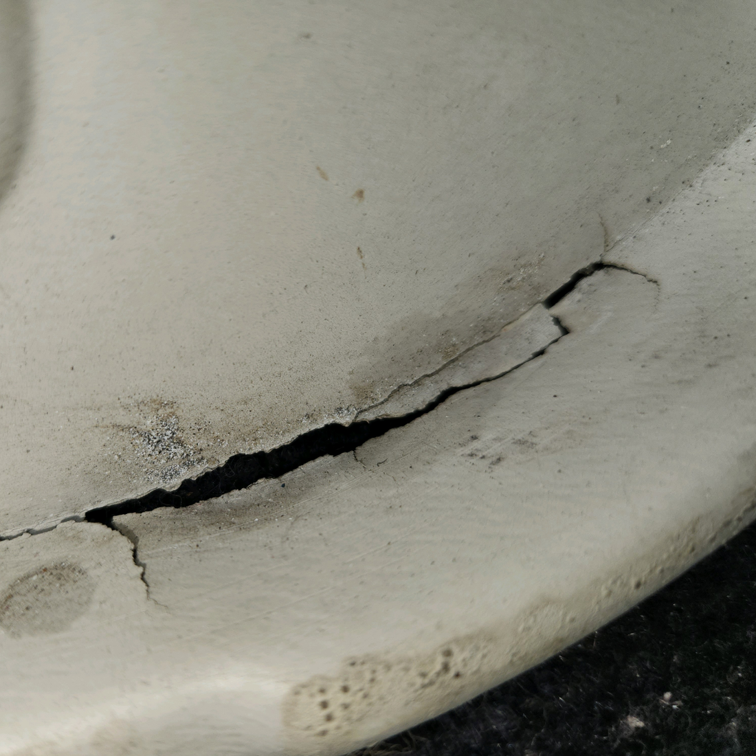 Used aircraft parts for sale, 0511470-4 Cessna 172F Baggage Compartment Rear (Cracked)