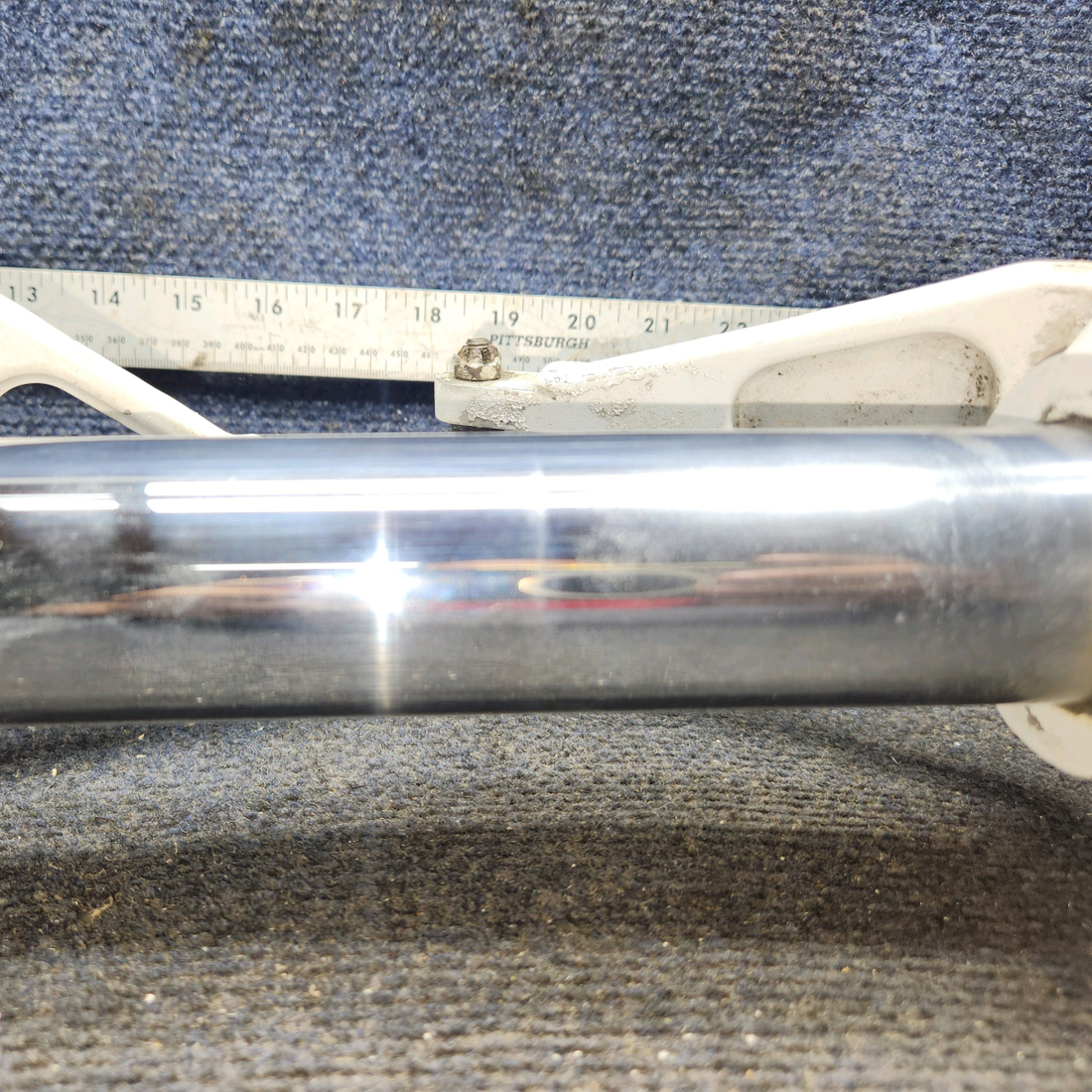 Used aircraft parts for sale, 96766-017 Piper PA32RT-300 Main Gear Strut Assembly with Torque Links - RH