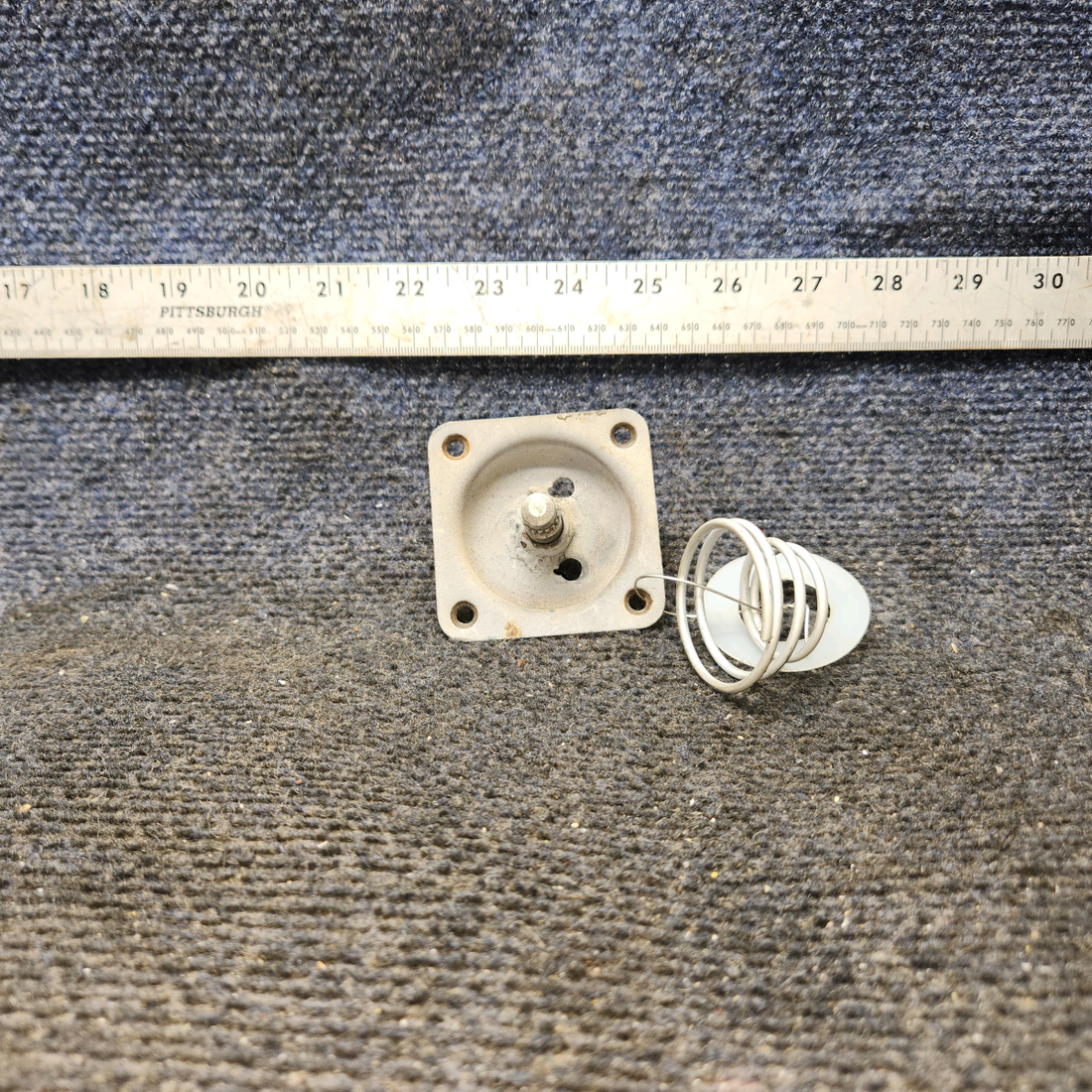 Used aircraft parts for sale, 0511227-6 Cessna 172 Cabin Door Handle Shaft RH