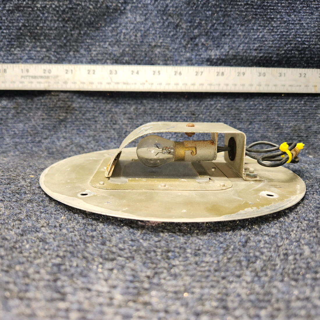 Used aircraft parts for sale, 0521101-2 Cessna 172RG Courtesy Light Plate  Assy