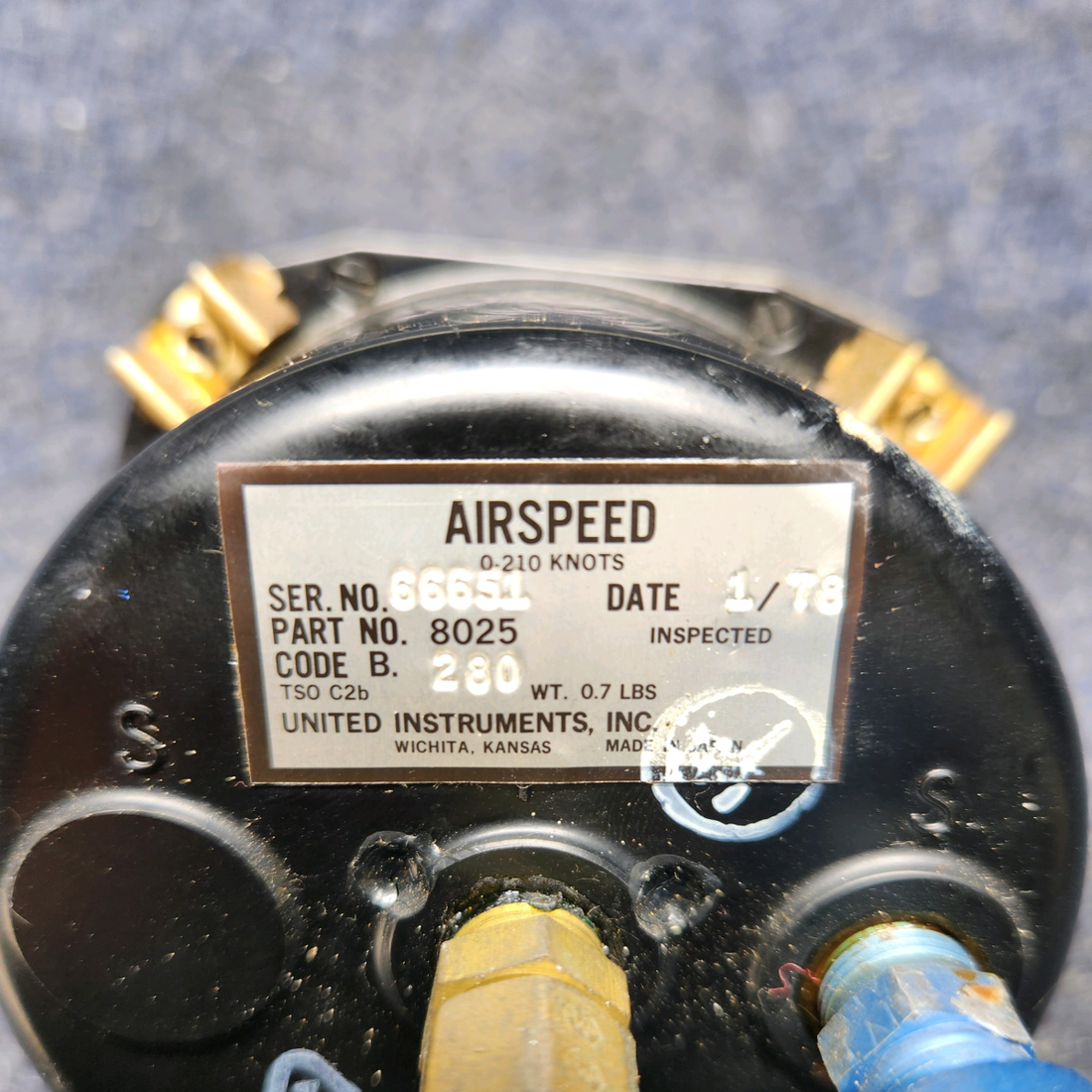 Used aircraft parts for sale, 8025 PIPIR PA32RT-300 UNITED INSTRUMENTS AIRSPEED INDICATOR PA32RT-300