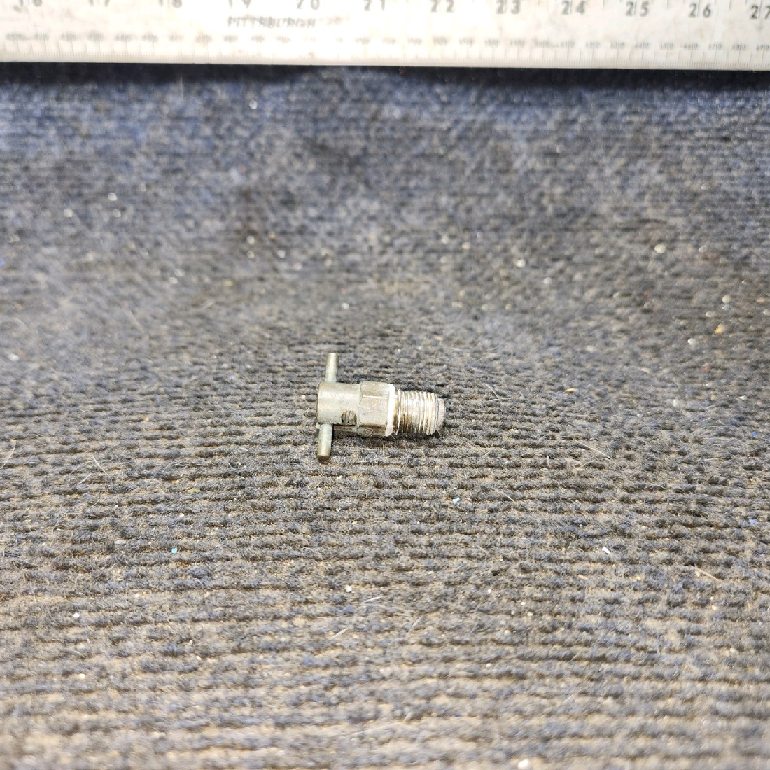 Used aircraft parts for sale, 492-022 piper PA-28-181 Fuel Drain Valve