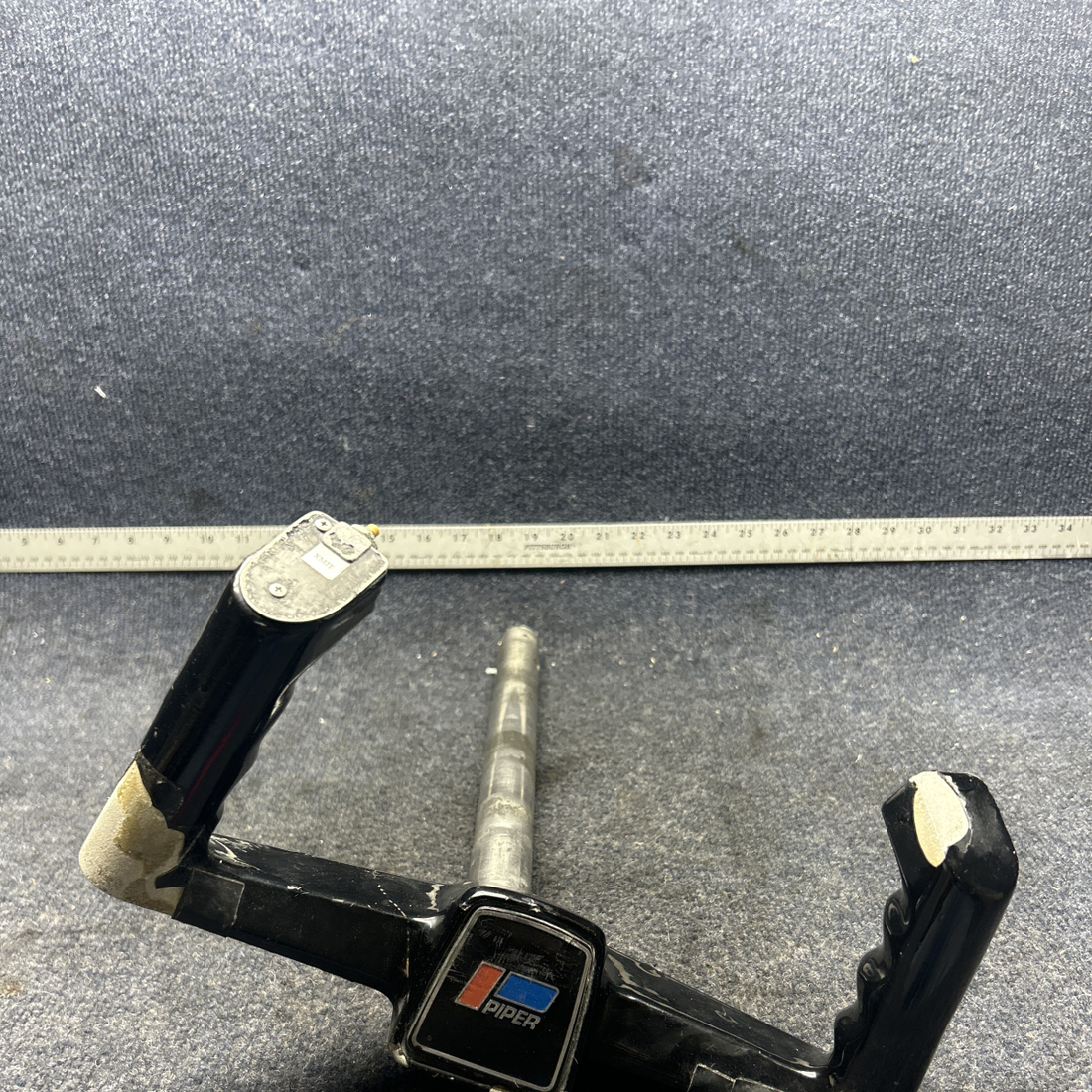 Used aircraft parts for sale, 79276-000 PIPER PA28-140 WHEEL ASSEMBLY
