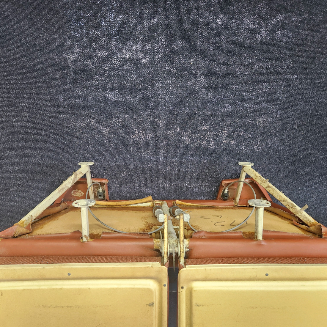 Used aircraft parts for sale, 0514170-3 CESSNA C172RG SPLIT BACK BENCH SEAT ASSEMBLY SEE PHOTOS FOR DETAILS